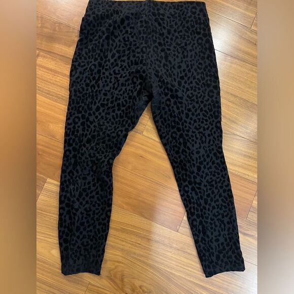 Nanette Lepore velvet leopard legging size large - Picture 7 of 9